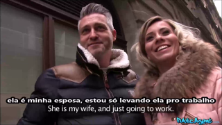 casada trai seu marido enquanto ele espera do lado de fora do apartamento – Porno Legendado – Porno Com Legenda